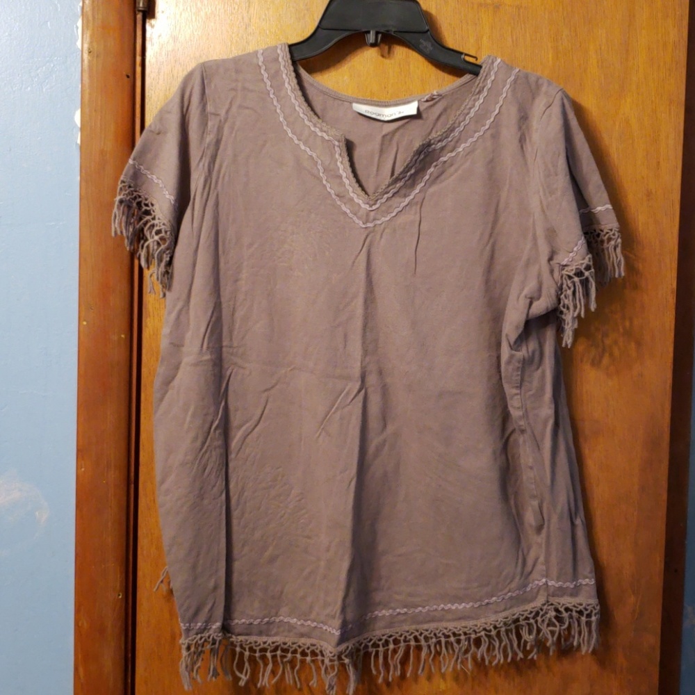 Short sleeve top